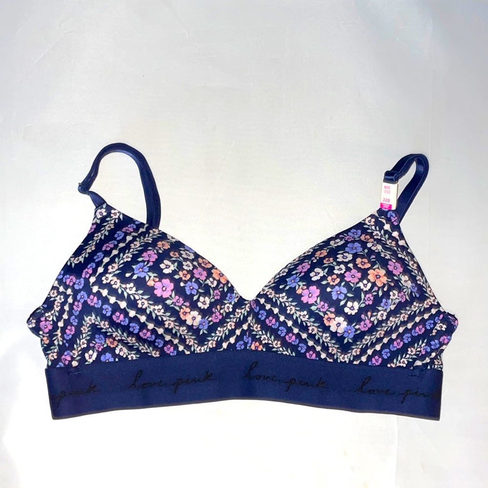 Victoria’s Secret Pink Wear Everywhere Wireless Lightly Lined Bra Size 32B